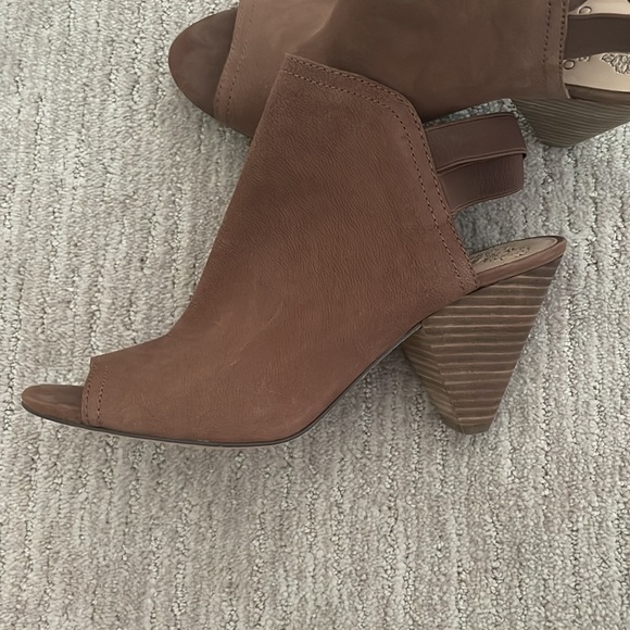 Vince Camuto Peep Toe Shoes - Picture 2 of 4